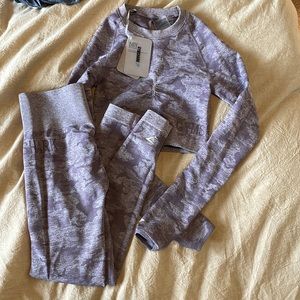 Gym shark purple camo, matching set
